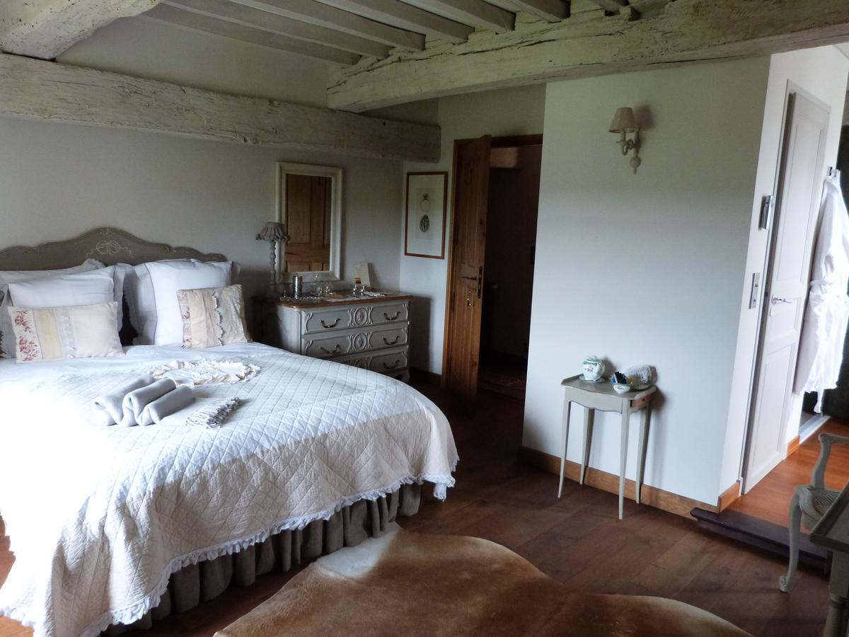 Bed and Breakfast Le Manoir De Beauregard à Clermont-de-Beauregard Extérieur photo