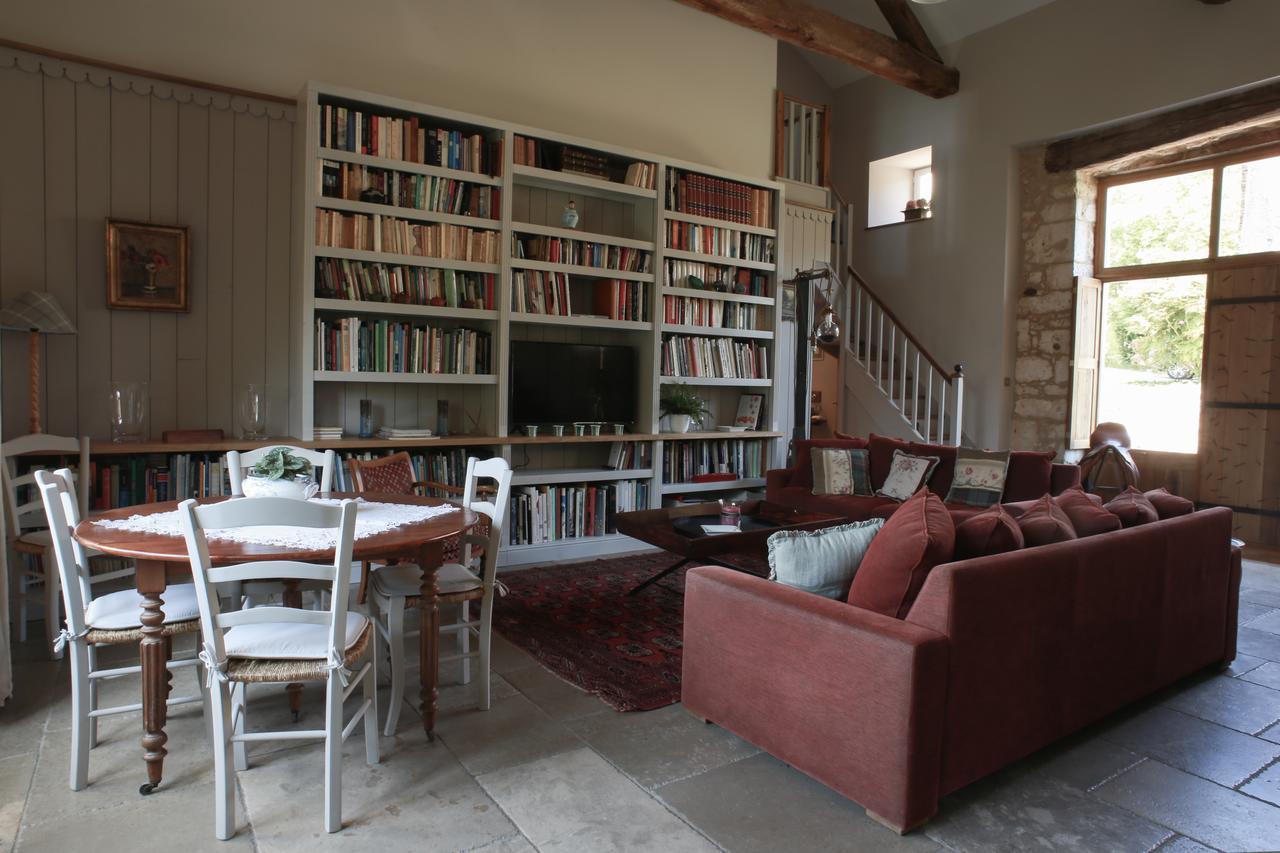 Bed and Breakfast Le Manoir De Beauregard à Clermont-de-Beauregard Extérieur photo
