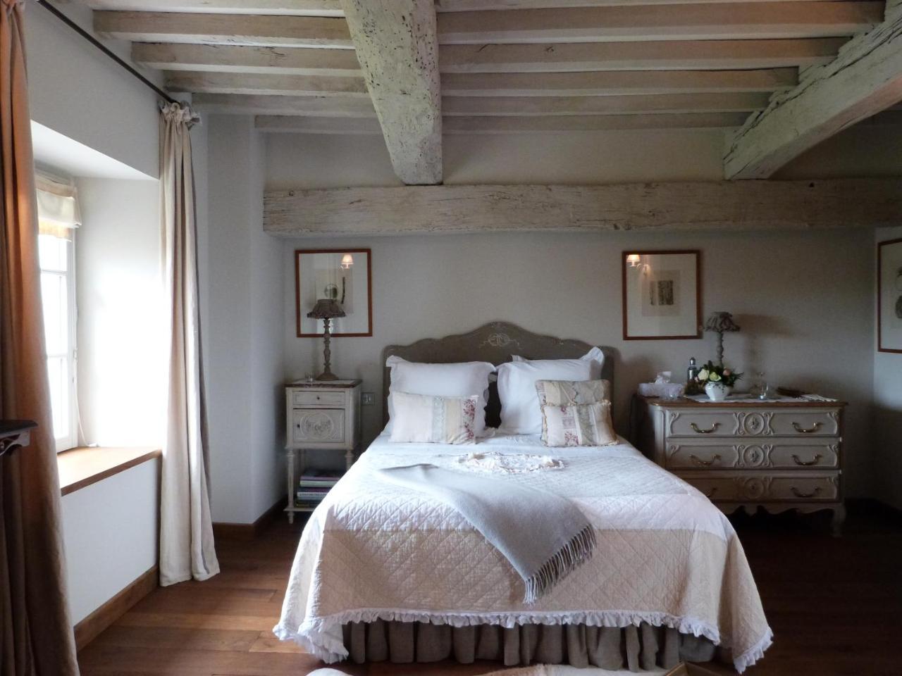 Bed and Breakfast Le Manoir De Beauregard à Clermont-de-Beauregard Extérieur photo